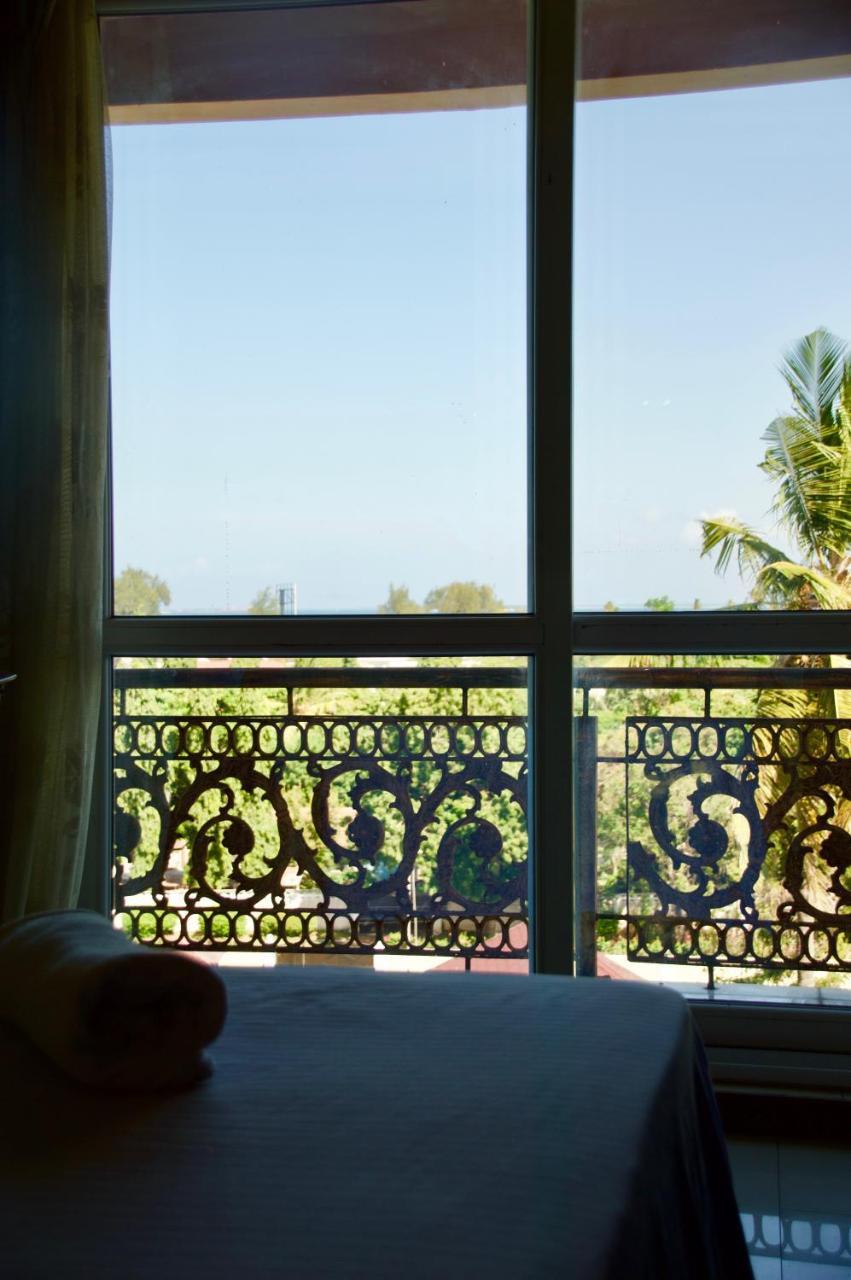 Bed and Breakfast Pearl At Oyster Bay Daressalam Exterior foto